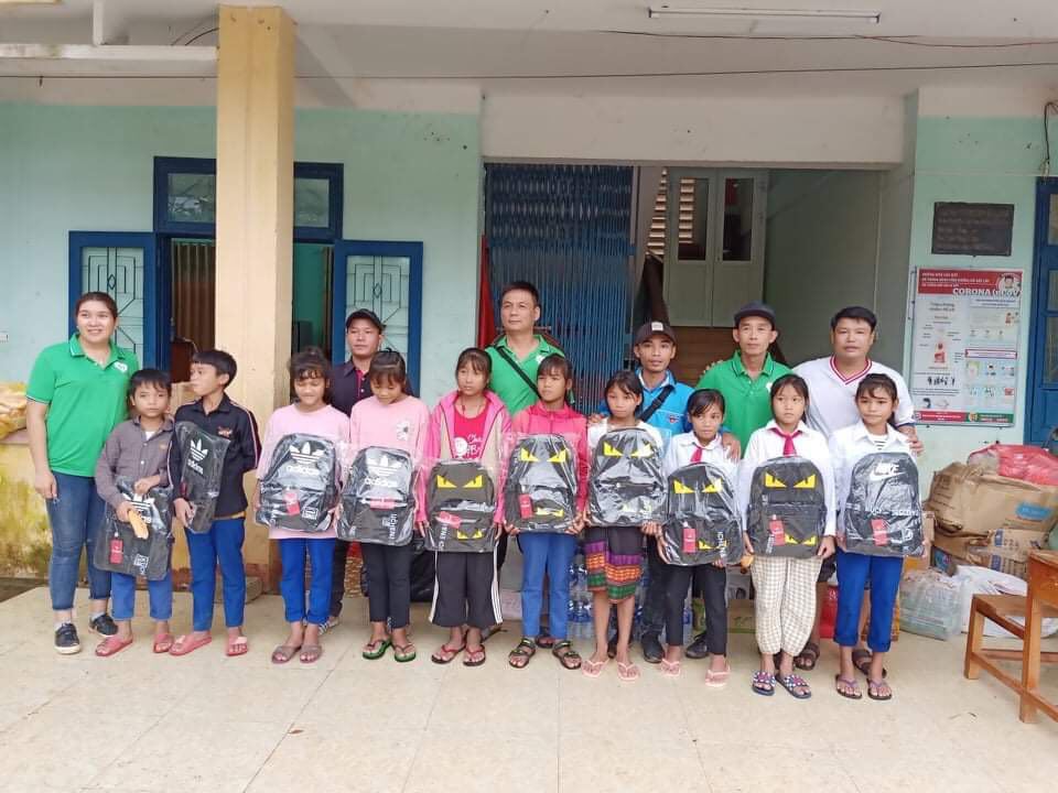 Delivery in Ba Nang Ethnic School