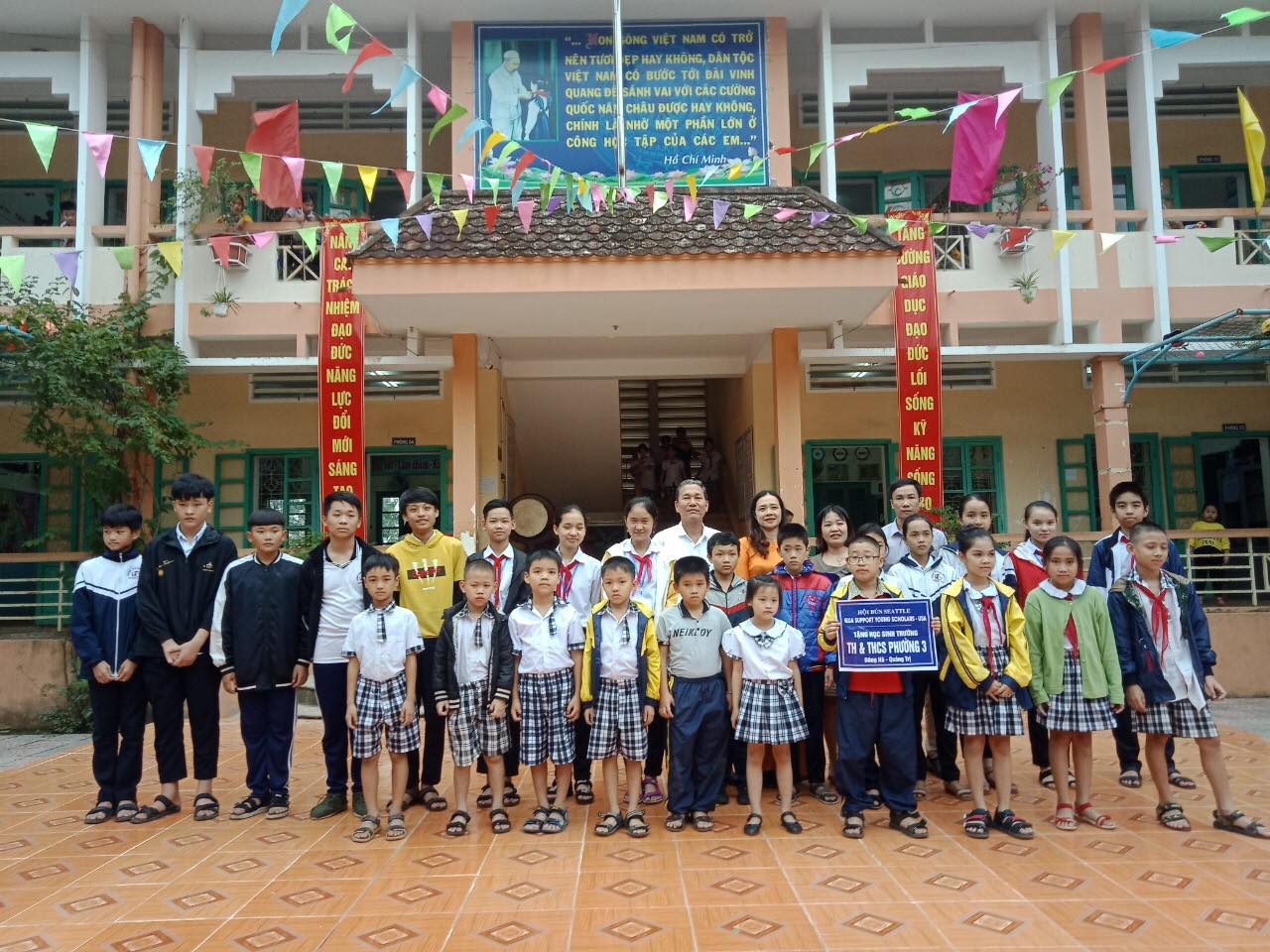 Delivery to Phuong 3 Elementary and Middle School
